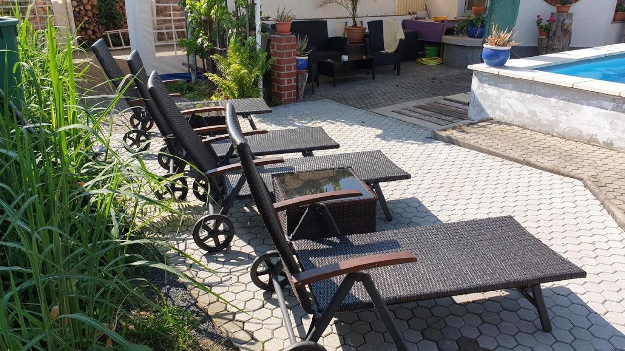 Pension Muench "Am Anger" Neuseusslitz المظهر الخارجي الصورة